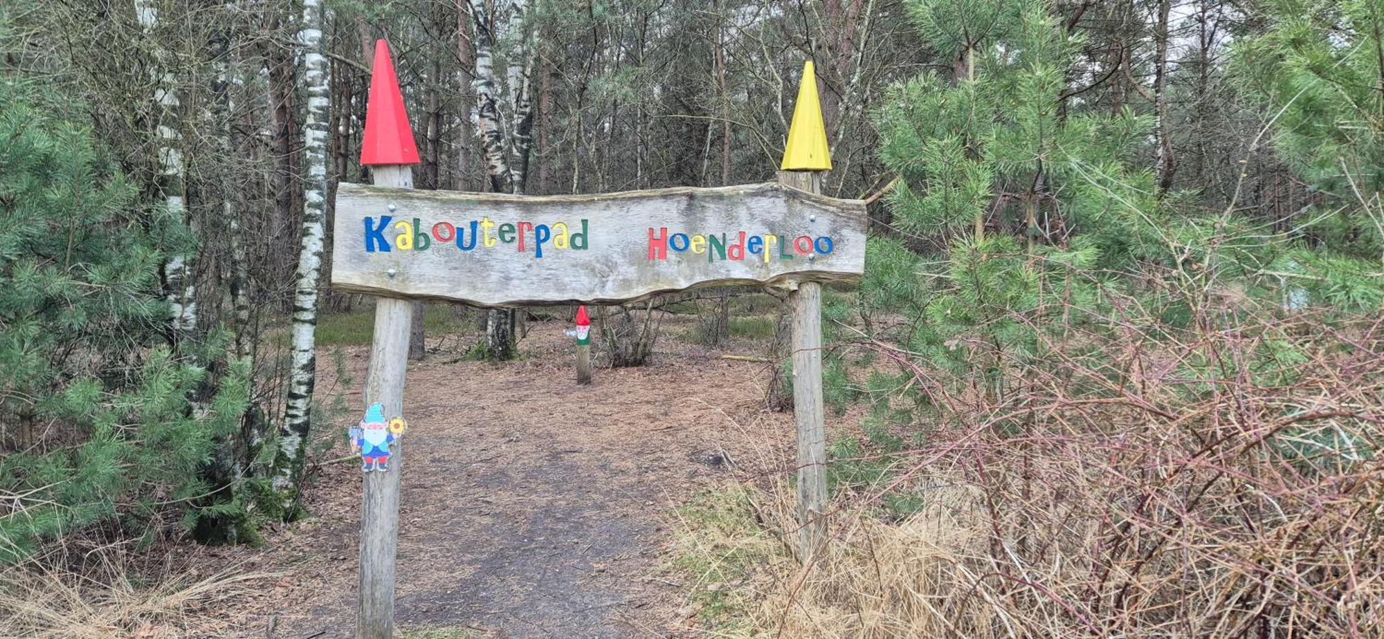 Het Veluwse Boshuisje Knus Chalet Met Omheinde Tuin Op De Veluwe Hoenderloo Luaran gambar