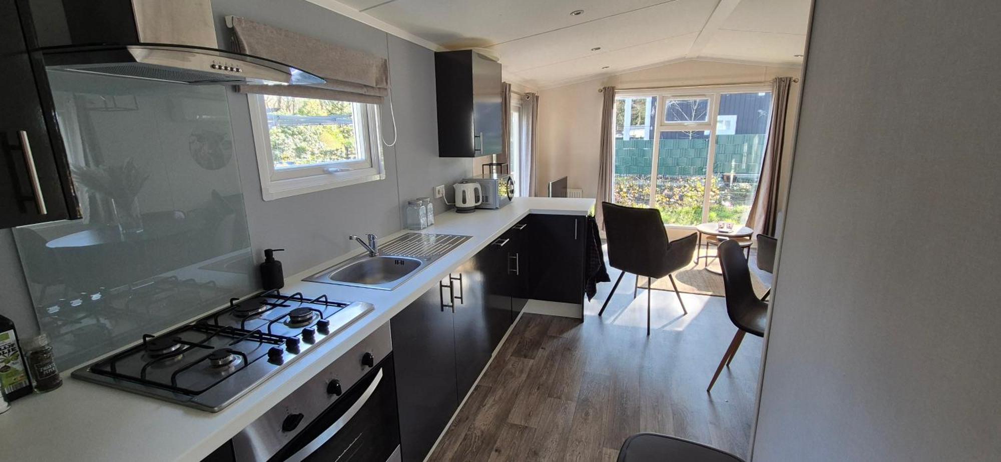 Het Veluwse Boshuisje Knus Chalet Met Omheinde Tuin Op De Veluwe Hoenderloo Luaran gambar