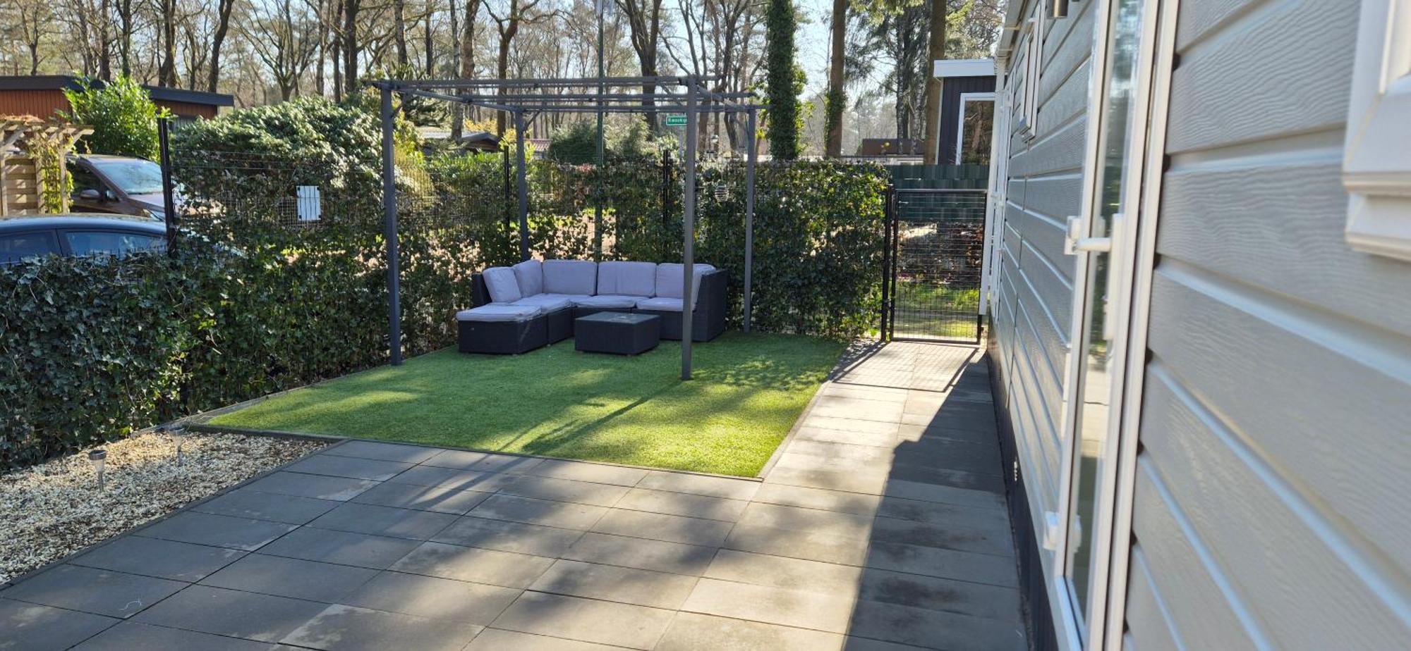 Het Veluwse Boshuisje Knus Chalet Met Omheinde Tuin Op De Veluwe Hoenderloo Luaran gambar